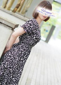 椎名 (しいな)