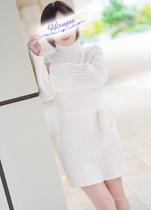 麻衣 (まい)